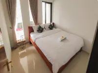 Golden Leaf Villa Hotels in Tanahwulan