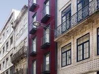 Almada Wine House Hotels near Cardosas Square