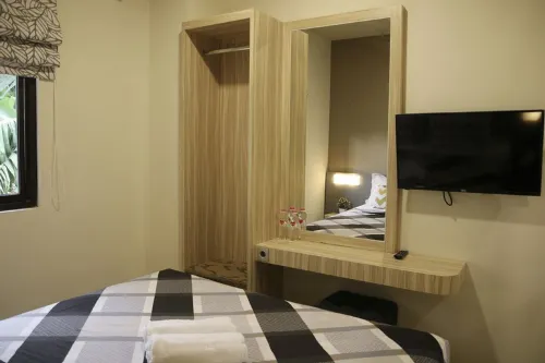 F&B Inn Sam Poo Kong Bandara Semarang Hotel a West Semarang