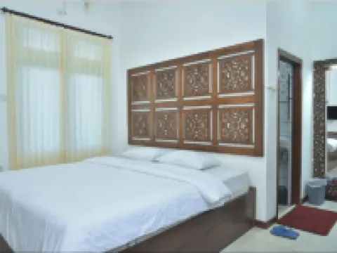 Hotel Family Nur Hotels in Sumenep