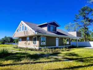 Kingsbay Mansion & Vacation Houses