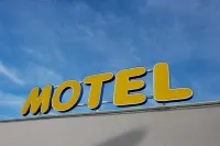 Ace Hôtel Travel Athée Sur Cher Hotel di Azay-sur-Indre