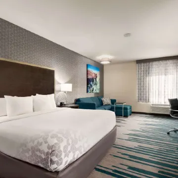 La Quinta Inn & Suites by Wyndham Clovis CA