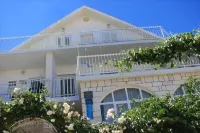 Rooms Sunce, Traveler's Choice Best Panoramic View, Supetar Island Brac فنادق في Supetar