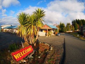 West Coast Motel on the Harbour