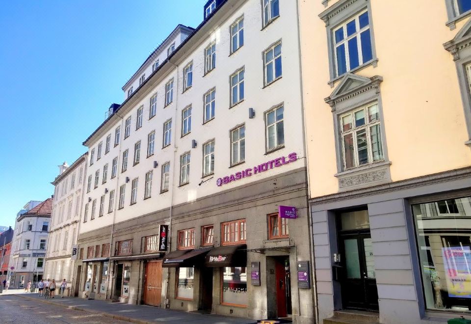 Basic Hotel Bergen-Bergen Updated 2023 Room Price-Reviews & Deals | Trip.com