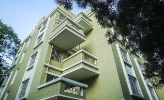Treebo Luxe Suite, Shivaji Nagar