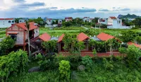 Bai Dinh Eco Homestay Hotel di Gia Viễn District