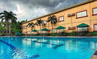 Holiday Spa Hotel Cebu - Housity