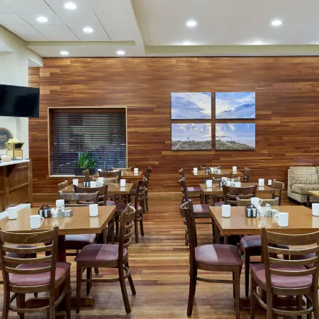 Four Points by Sheraton Jacksonville Baymeadows