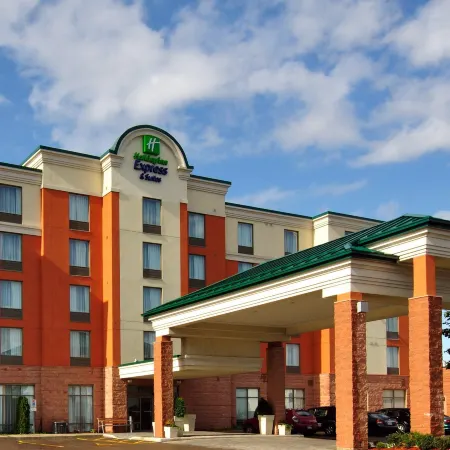 Holiday Inn Express & Suites BRAMPTON by IHG Отели в г. Брамптон