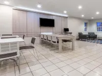 Microtel Inn & Suites by Wyndham Modesto Ceres