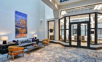 The Cincinnatian Hotel, Curio Collection by Hilton