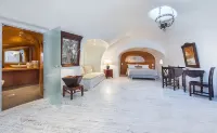 Heliophos Boutique Caves فنادق في فينيكيا