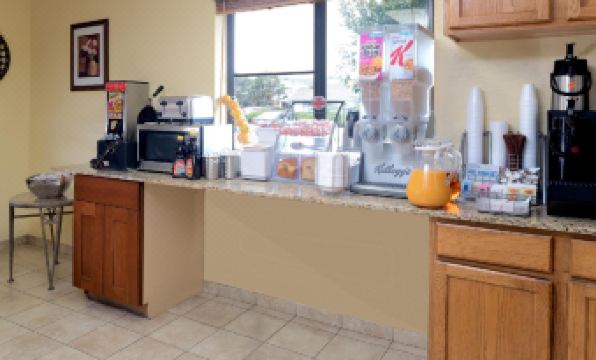 Super 8 by Wyndham Nampa