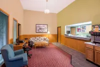 Super 8 by Wyndham Storm Lake Hotels in Storm Lake