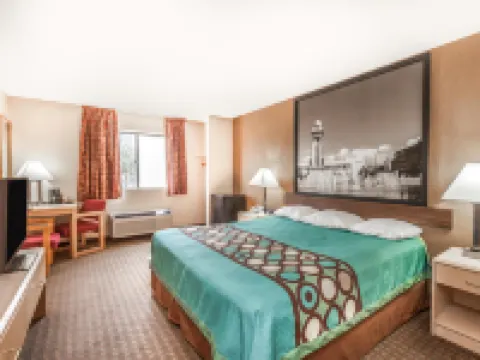 Super 8 by Wyndham Liverpool/Clay/Syracuse Area Hotels in Clay