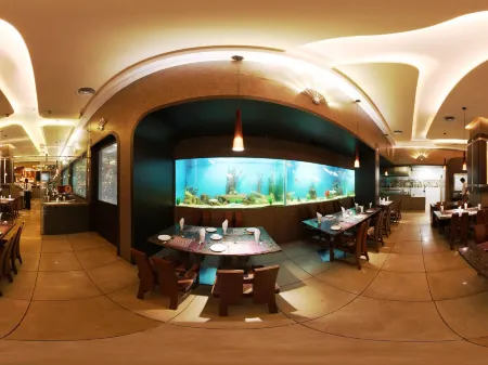 Hotel Femina Отели рядом с Аэропорт Тируччираппалли