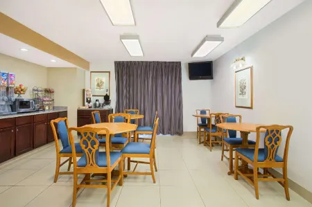 Super 8 by Wyndham Oroville