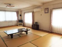 Shodoshima Asahiya Hotel di 