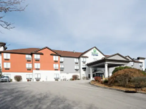 Holiday Inn Express & Suites KNOXVILLE-NORTH-I-75 EXIT 112 by IHG Hotels in Powell