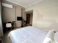 Rujia Huayi Select Hotel (Taizhou Xianju Bus Station) - 2-Star
