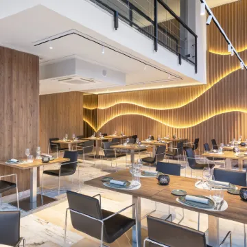 塞勒斯西烏塔德爾寶勒巷酒店 鄰近Delta del Llobregat的酒店