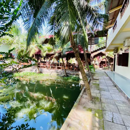 Khach san Sao Mai