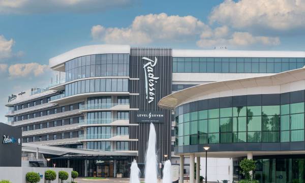 Radisson Hotel and Convention Centre OR Tambo Airport