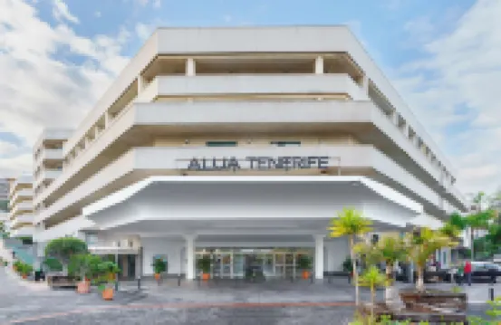 Alua Tenerife Hoteles cerca de Parque Loro