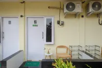 RedDoorz Syariah Near RS Permata Medika Ngaliyan Semarang