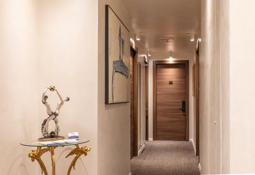 아이엘로 호텔 근처 밀라노 거리 풍경