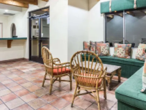 Super 8 by Wyndham Cottonwood Hotels in Cottonwood