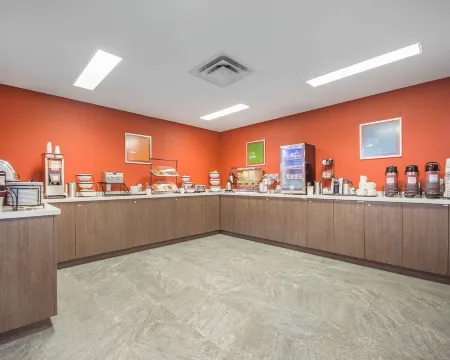 Comfort Inn & Suites Отели в г. Quathiaski Cove