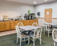 Quality Inn I-94 near Wings Stadium - sarapan