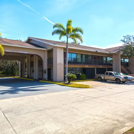 Americas Best Value Inn and Suites Melbourne