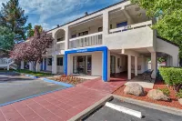 Super 8 by Wyndham Santa Rosa North Hotel a Santa Rosa