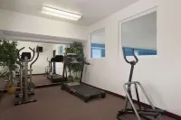 Days Inn & Suites by Wyndham Romeoville - Fitnessstudio