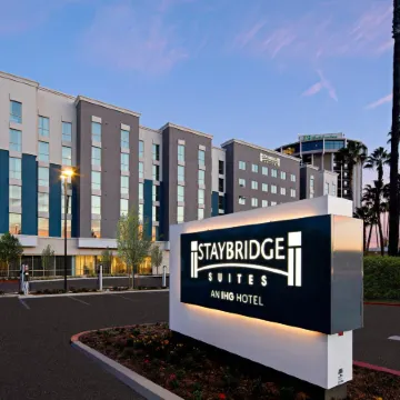 Staybridge Suites LONG BEACH AIRPORT by IHG