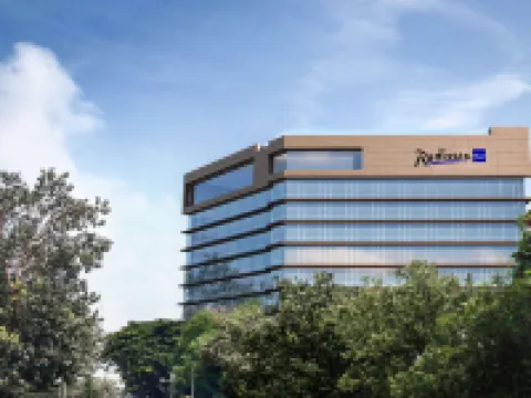 Radisson Blu Mumbai International Airport Hotels near Chhatrapati Shivaji Intl. Airport