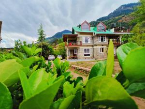 Aatithya Homestay Raison,Manali