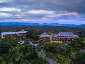 Earl's Regency Hotel