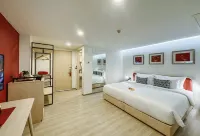 Hotel Midtown Ratsada - バルコニー