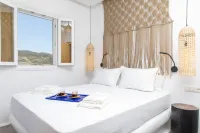 Ninemia Naxos Suites