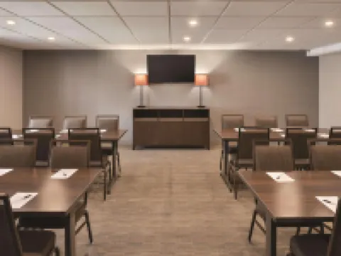 Country Inn & Suites by Radisson, la Crosse, WI Hotels in La Crosse
