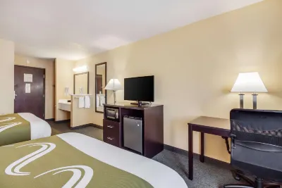 Quality Inn & Suites Hotels in Lincoln