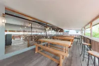 Urbanview Hotel Tropical Ketapang by RedDoorz Hôtels à : Payah Kumang