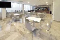 City Express by Marriott Nuevo Laredo - breakfast