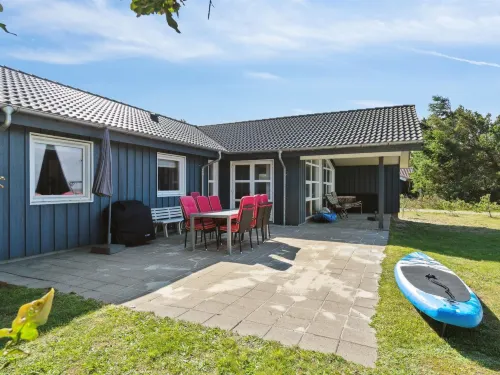 "Awenita" - 50m to the Fjord Hotels in Logstor