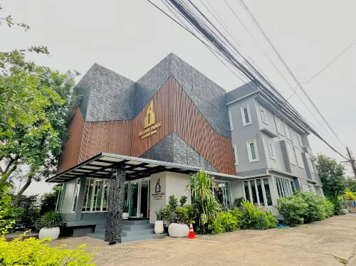 The Nine Place Chaeng Sanit Hotels in Mueang Ubon Ratchathani District